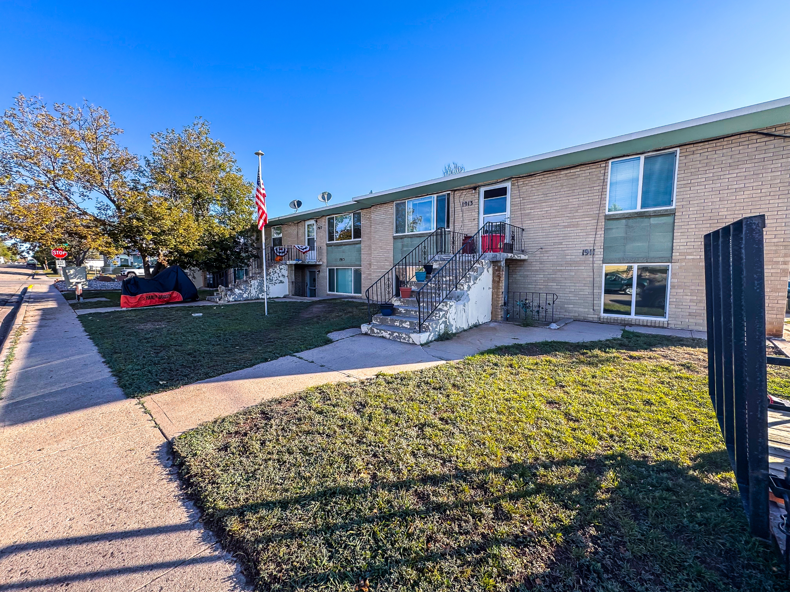 Property main image